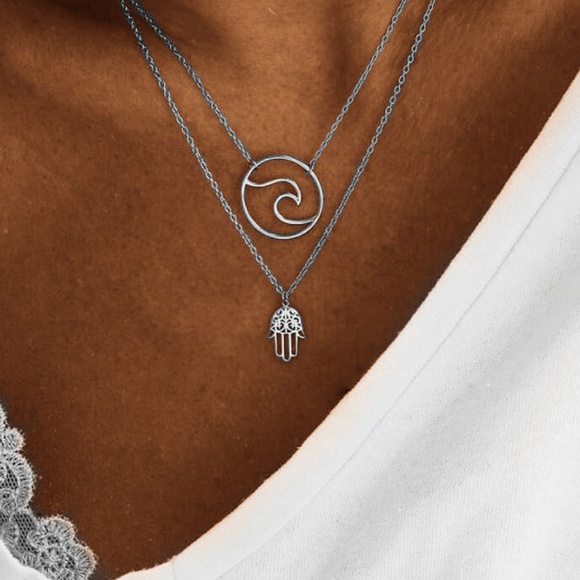 Jewelry - NEW boho hamsa hand necklace